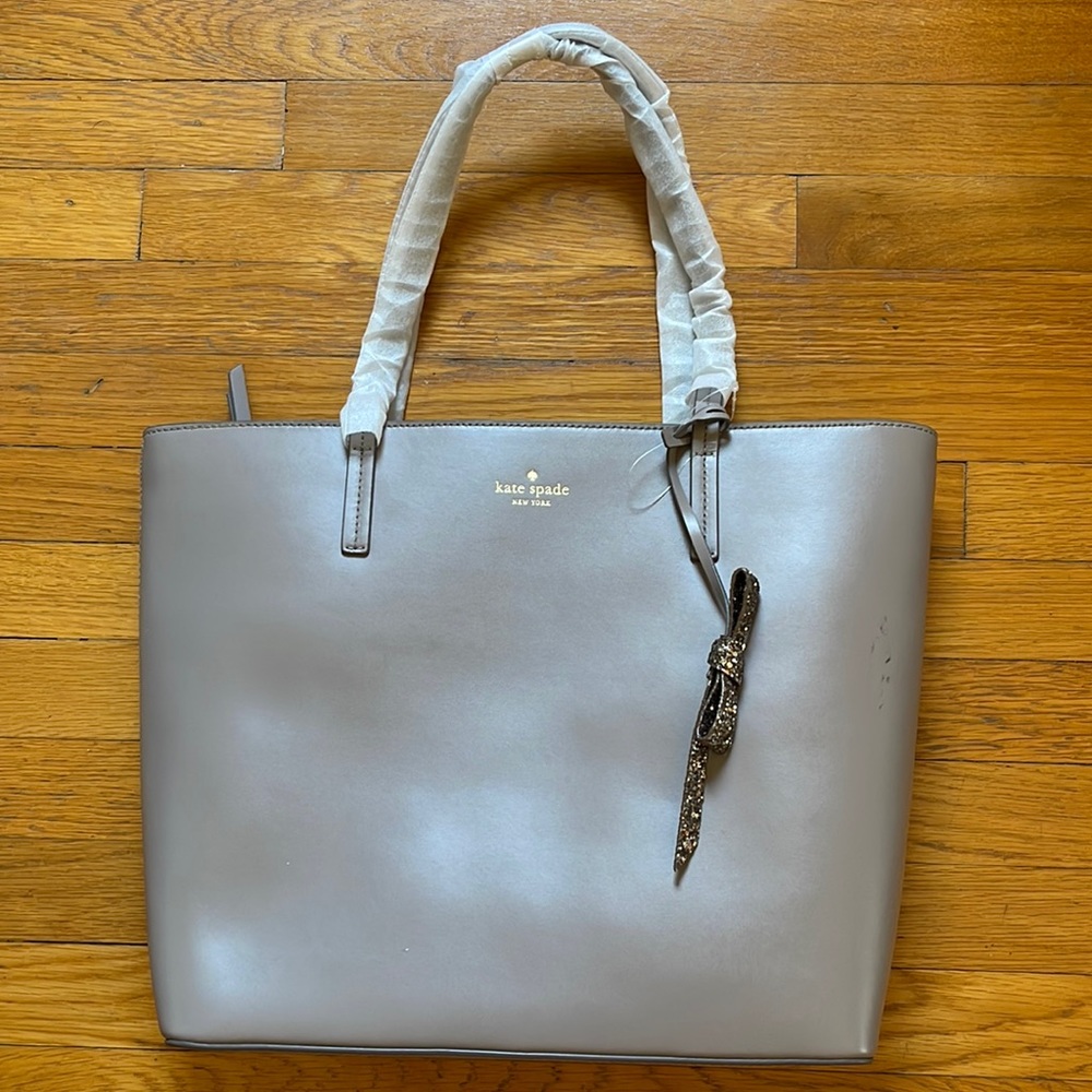 NWT Kate Spade Seton Drive Karla Tote WKRU5670